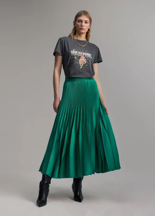 Pleated skirt