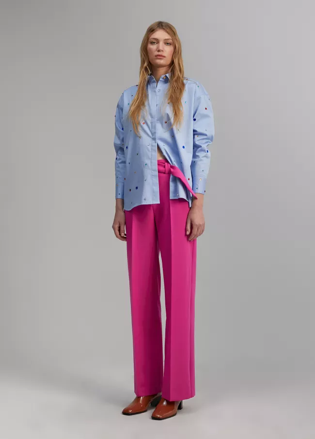 Camisa detalle joyas