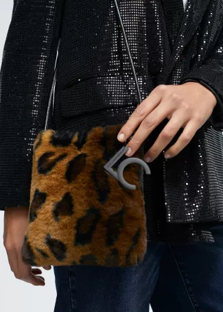 Bandolera efecto pelo animal