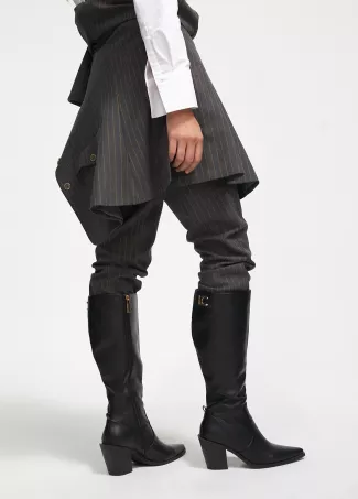 Bota estilo cowboy caña alta