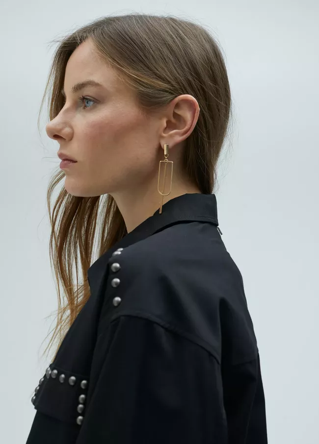 Two-piece gold-toned earrings