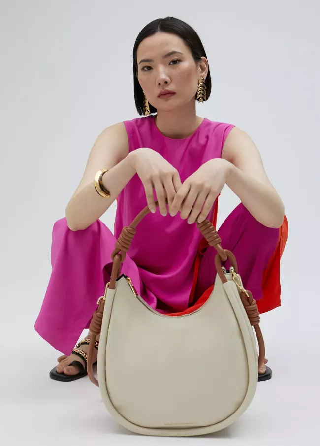 Hobo bag with rounded handles