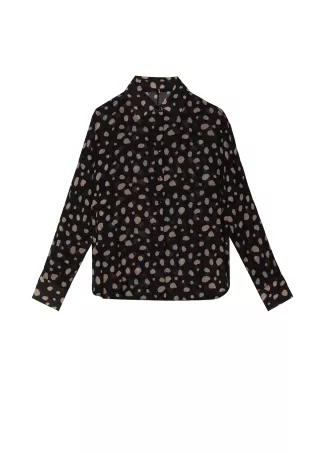 Camisa negra de topos
