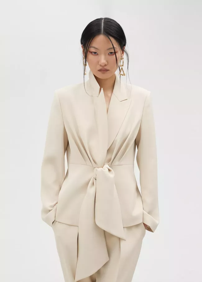 Cropped blazer with knot detail