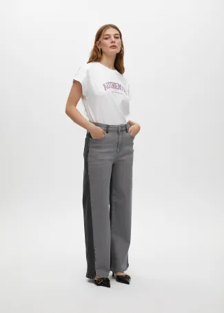 Sleeveless T-shirt with placement print