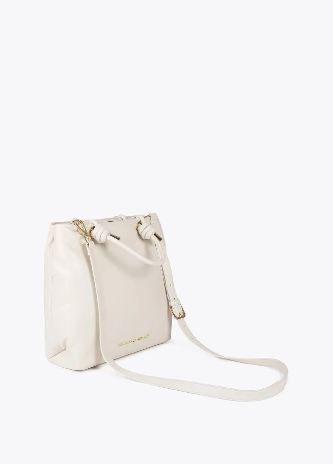 Bolso acolchado con tachas redondas XL