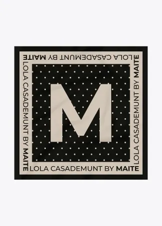 Polka dot print scarf with large M