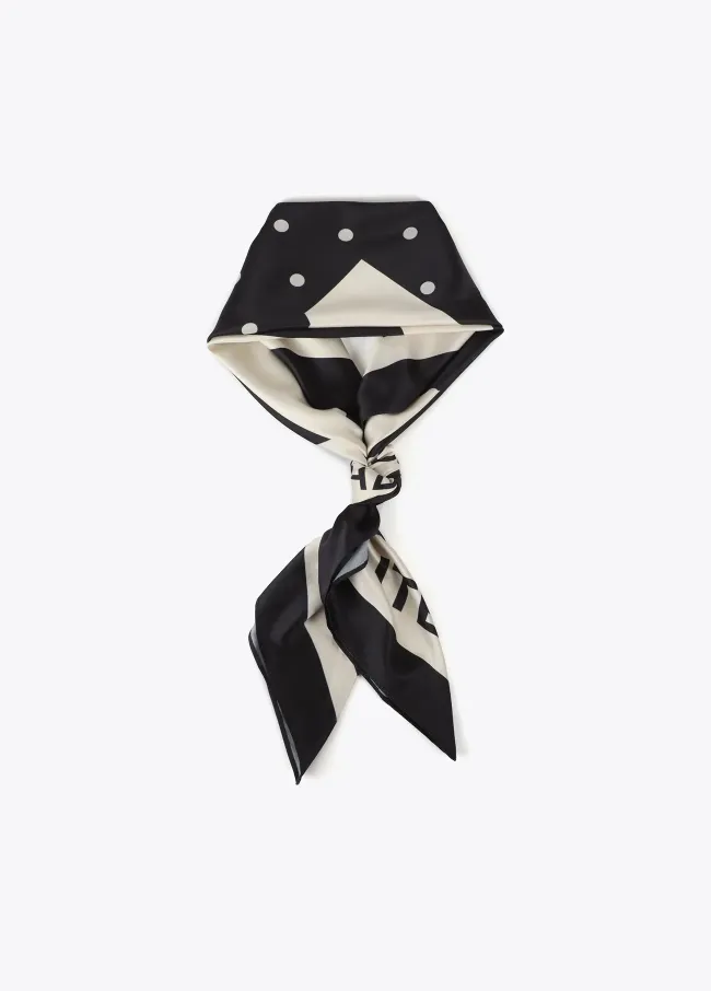 Polka dot print scarf with large M