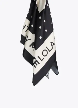 Polka dot print scarf with large M