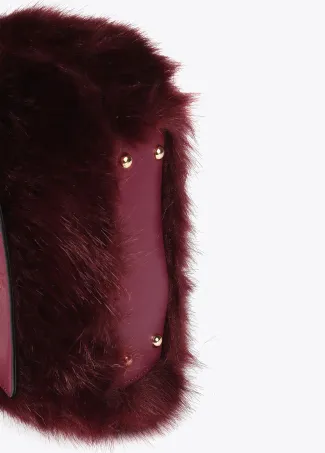 Bandolera pelo con solapa efecto piel