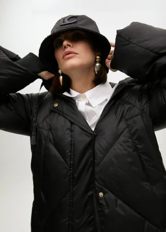 Sombrero tipo bucket logomanía