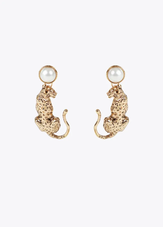 Leopard earrings with faux pearl