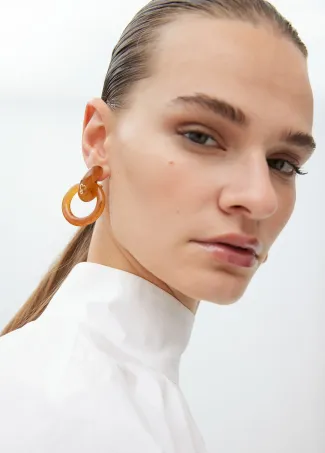 Pendientes acrilico aro frontal