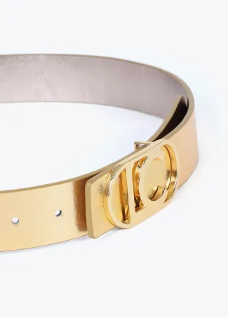 Reversible metal belt with oval buckle