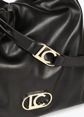 Bolso  shopper efecto piel con logo LC ovalado.