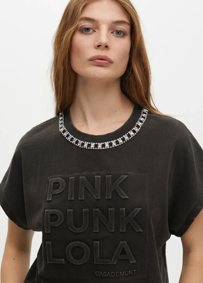Short sleeve faded T-shirt with rhinestone...