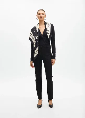 Stretch fabric trousers with zipped pocket