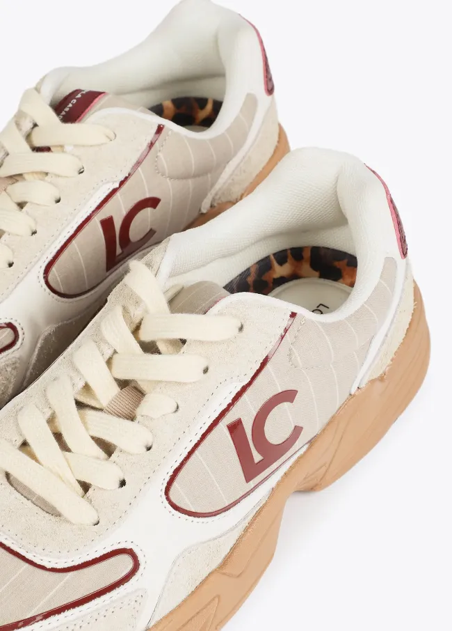 Deportiva con suela tipo running y combinación...