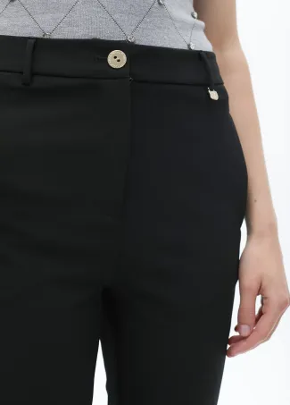 Pantalón básico tejido técnico