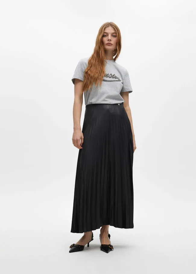 Pleated waxed-effect skirt