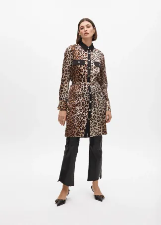 Animal print oversize blouse with pocket details