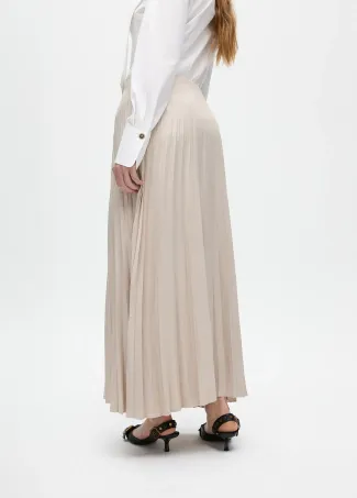 Pleated waxed-effect skirt