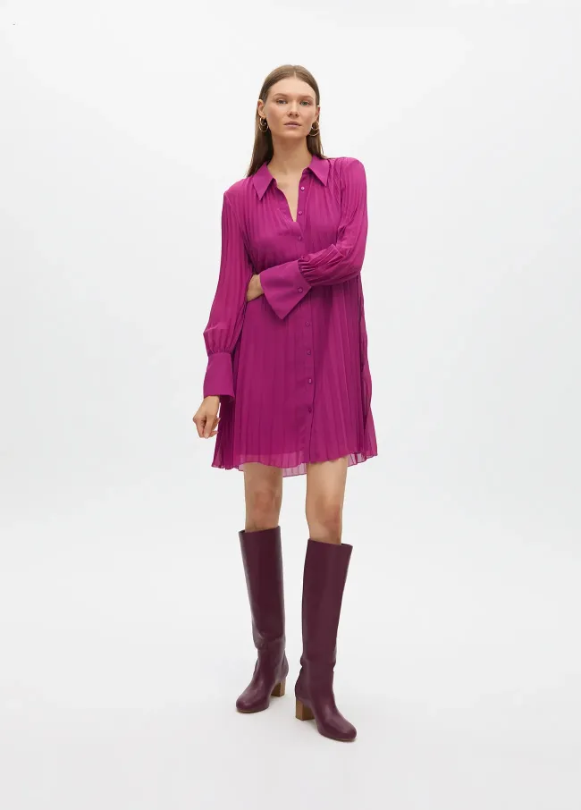 Short pleated dress