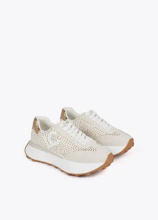 Platform trainers with metallic studs