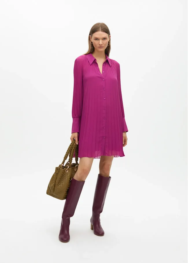 Short pleated dress