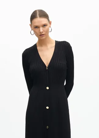 Vestido de punto con botones falda evasé