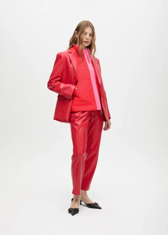 Chaleco corto acolchado contrastes