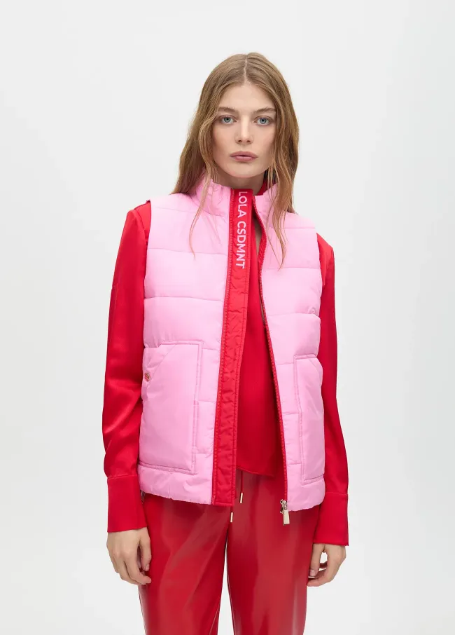 Short puffer gilet with contrast details