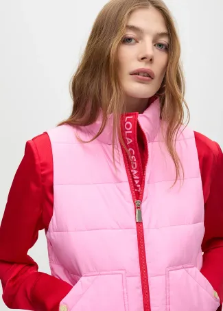 Short puffer gilet with contrast details