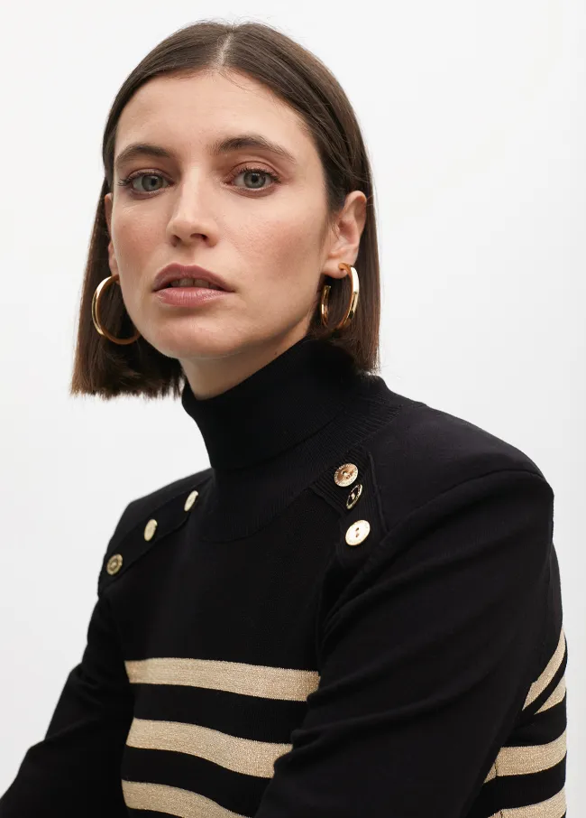 Jersey cuello alto rayas doradas con detalle...