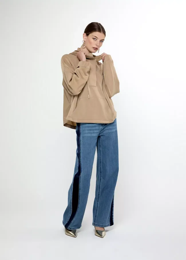 Sudadera bolsillo delantero