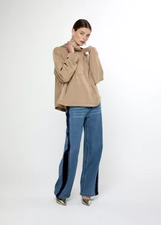 Front pocket sweatshirt