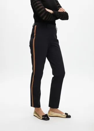 Basic trousers with contrast side stripe