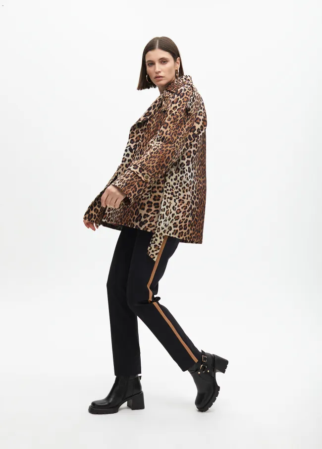 Basic trousers with contrast side stripe