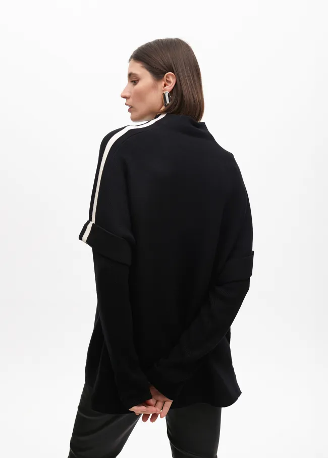 Sweater with contrast sleeve details