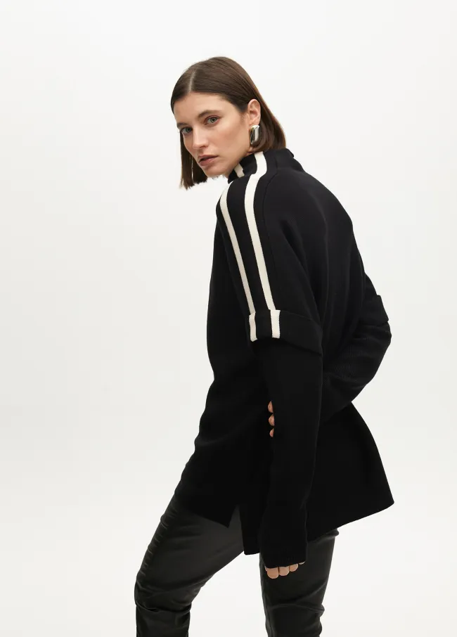 Sweater with contrast sleeve details