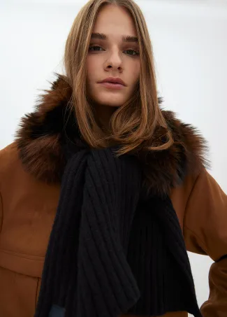 Bufanda combinada de punto y tejido efecto pelo