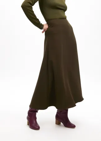 Falda midi crepe evase