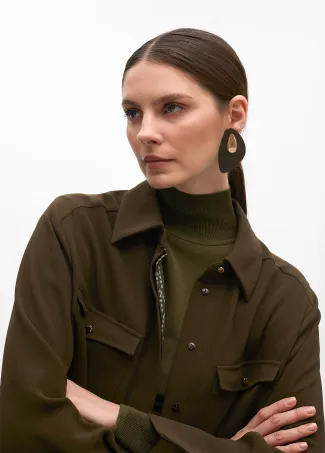 Sobrecamisa con bolsillos