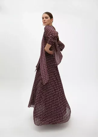Long pleated dress with logotyped