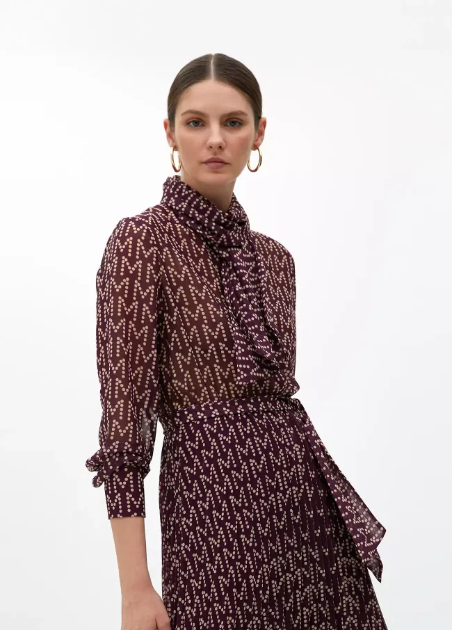 Long pleated dress with logotyped