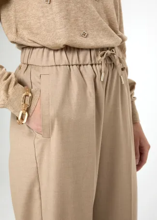 Pantalón recto con goma y cordón ajustable