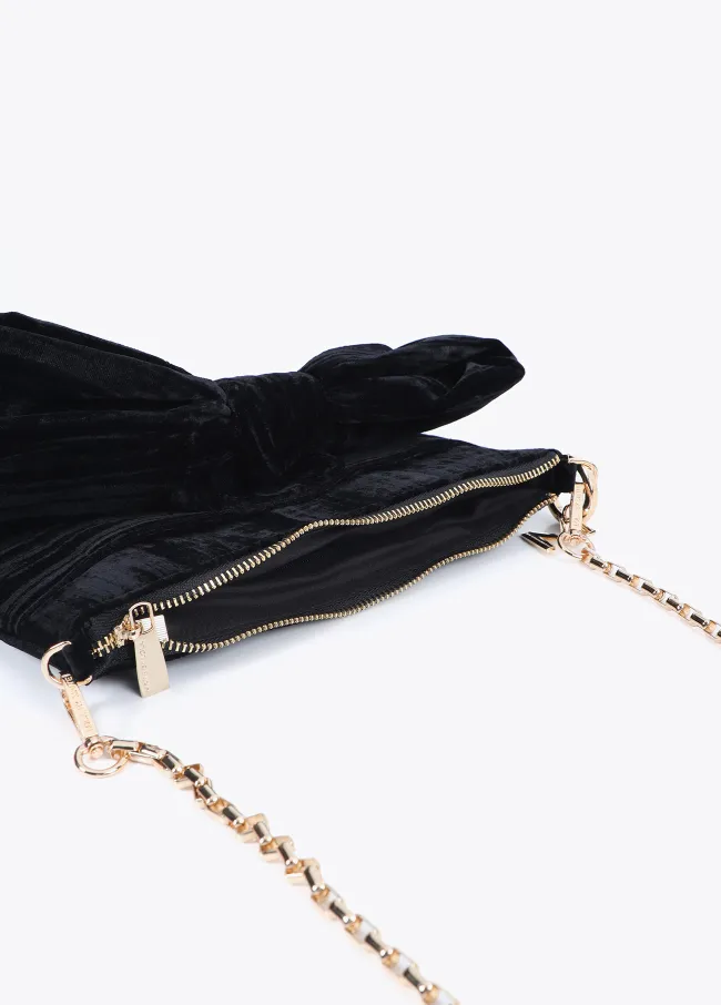 Clutch with front tie