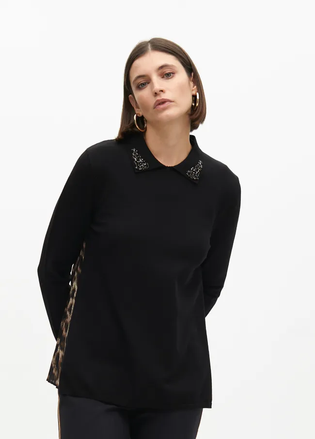 Animal print sweater with pleated back