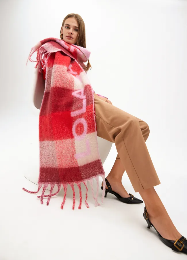 Large logo check scarf