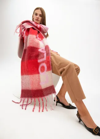 Large logo check scarf